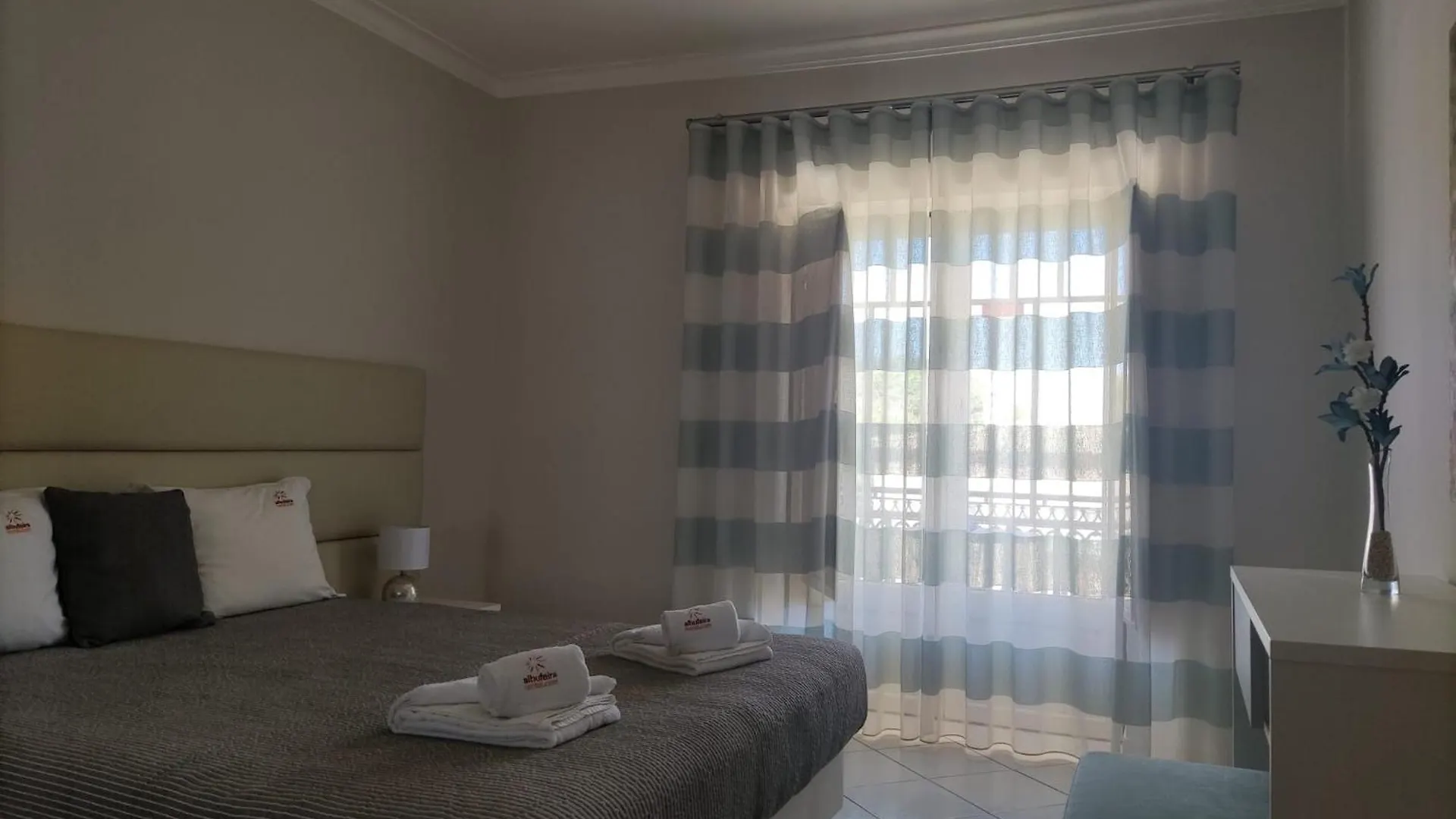 Bicos Beach Apartments By Albufeira Rental